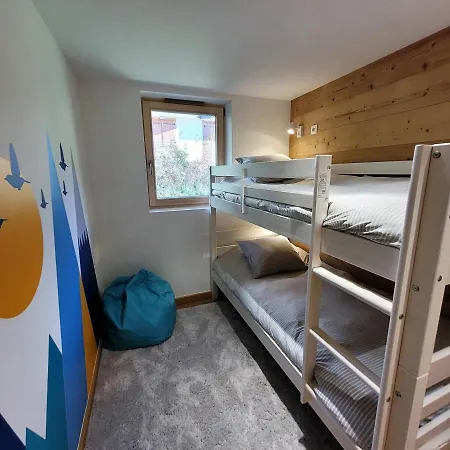 Lumineux Et Spacieux Avec 2 Terrasses, Proche Des Pistes Et Commerces Aux Gets - Fr-1-598-94