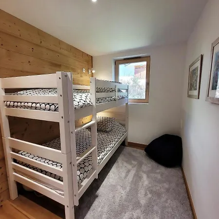 Lägenhet Lumineux Et Spacieux Avec 2 Terrasses, Proche Des Pistes Et Commerces Aux Gets - Fr-1-598-94 *
